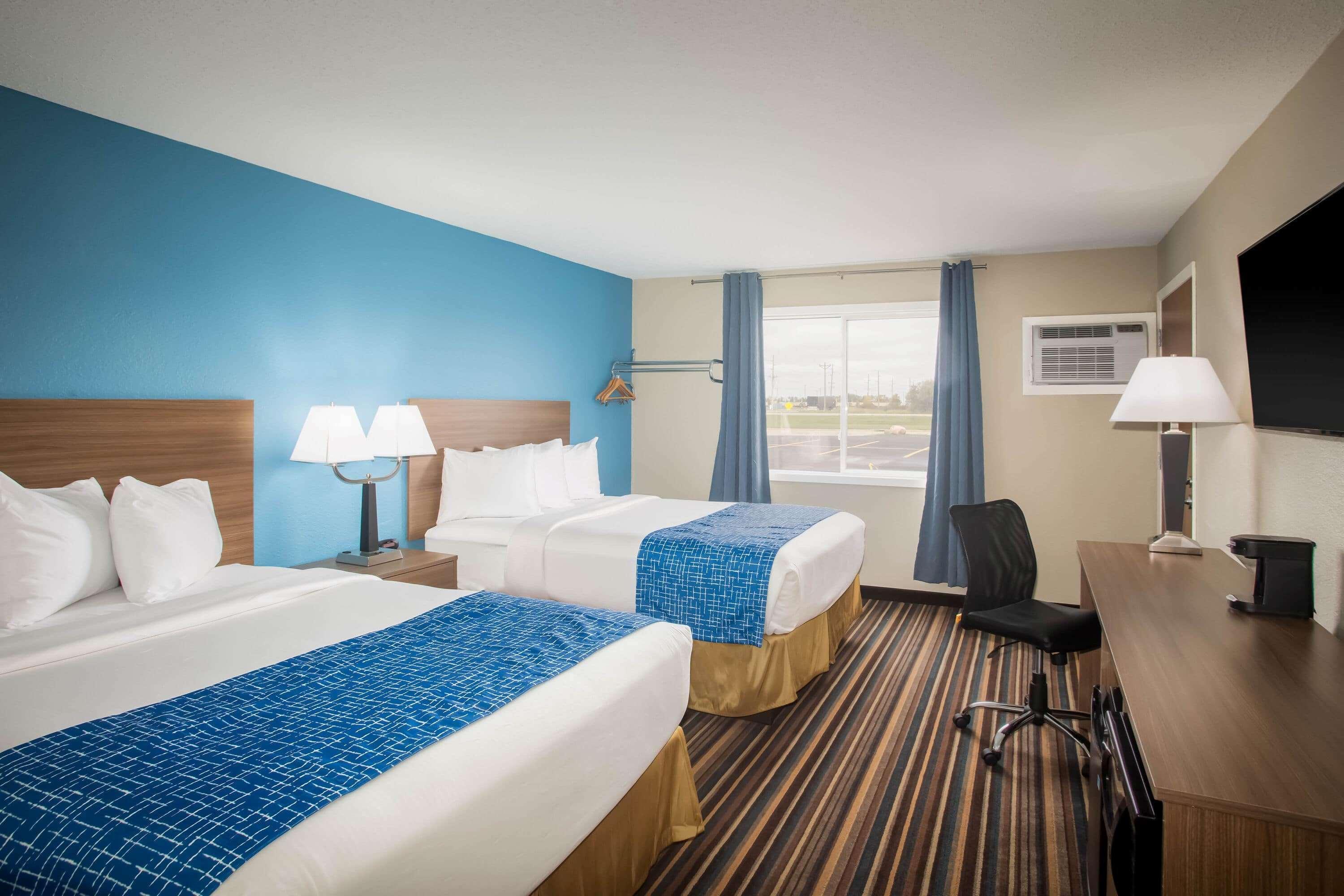 Travelodge By Wyndham Wahpeton Exterior photo